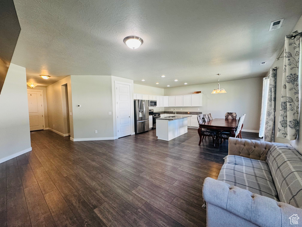 Photo 7 for MLS #2118415 at 954 N Wahlen Way
