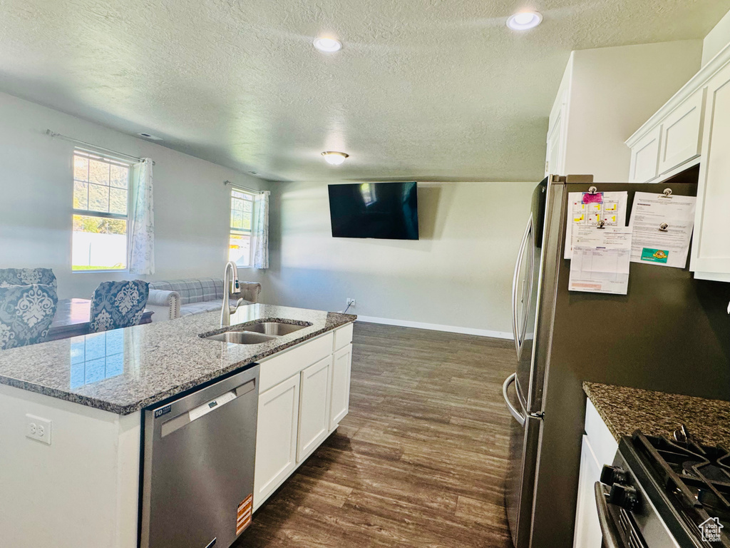 Photo 12 for MLS #2118415 at 954 N Wahlen Way