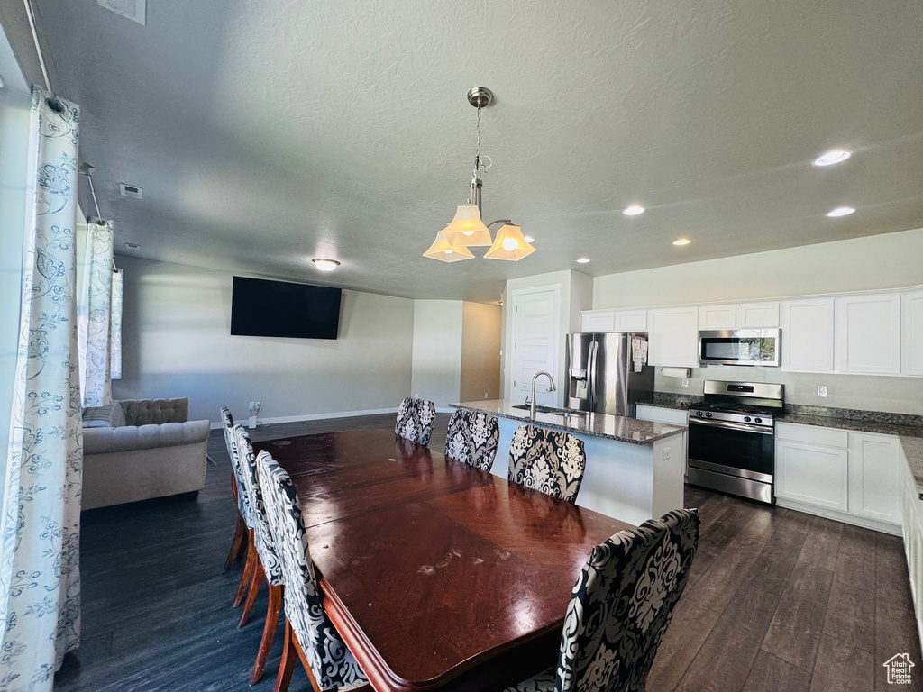 Photo 21 for MLS #2118415 at 954 N Wahlen Way