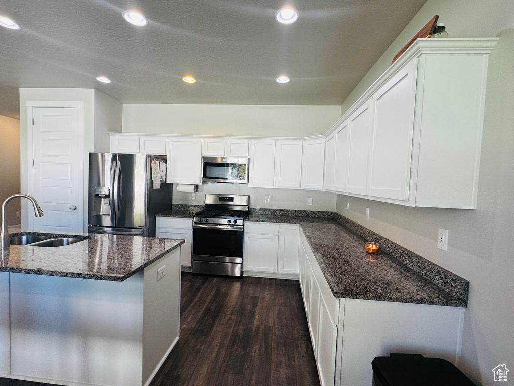 Photo 13 for MLS #2118415 at 954 N Wahlen Way