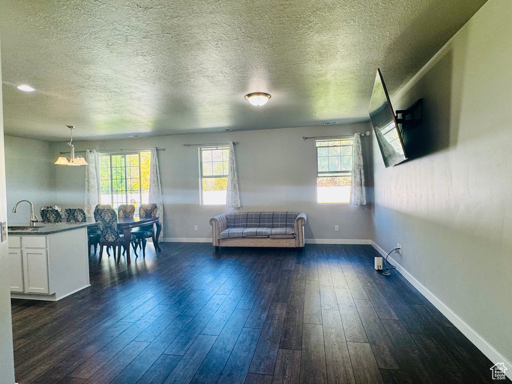 Photo 5 for MLS #2118415 at 954 N Wahlen Way