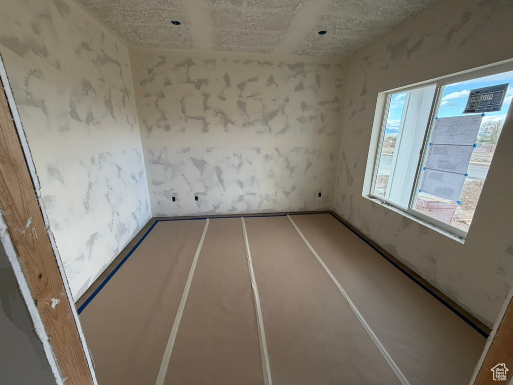 Photo 6 for MLS #2118424 at 710 E 2475 North