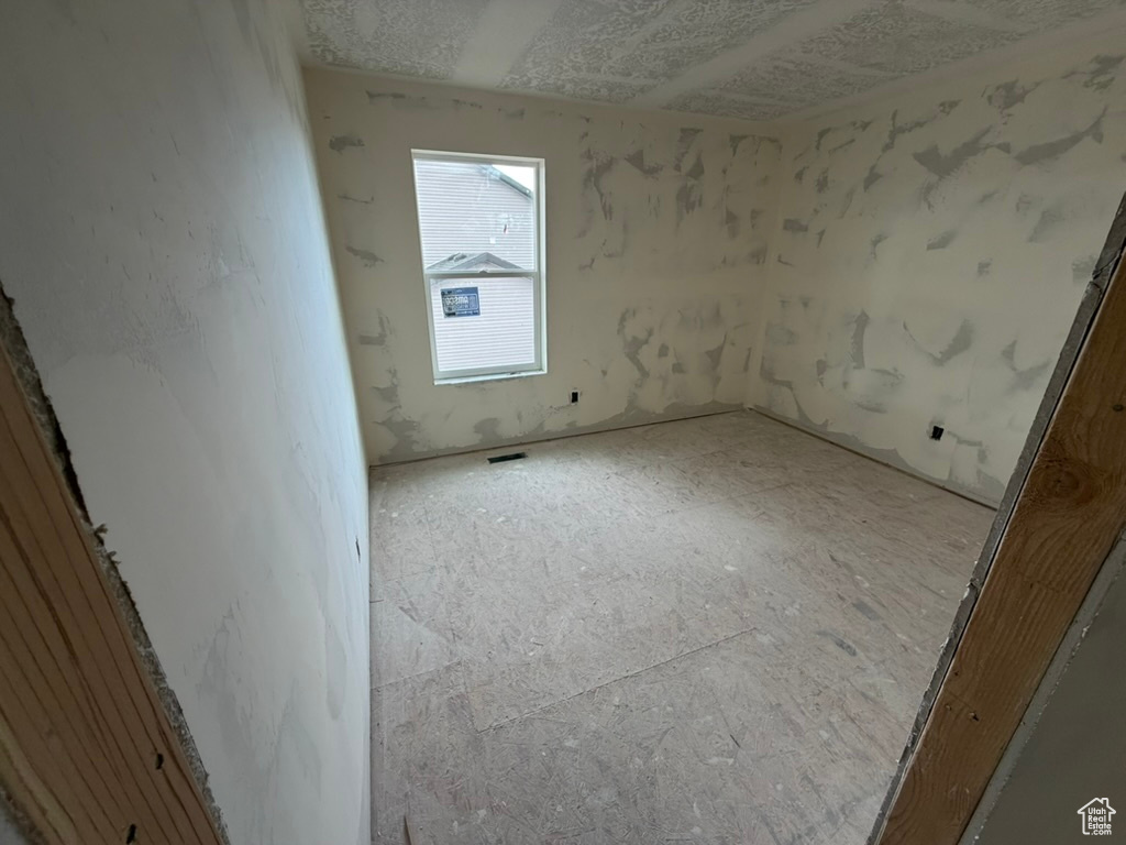 Photo 18 for MLS #2118424 at 710 E 2475 North