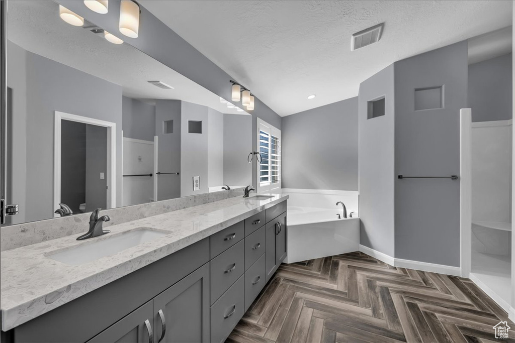 Photo 15 for MLS #2118426 at 3237 S Tiger Maple Cir