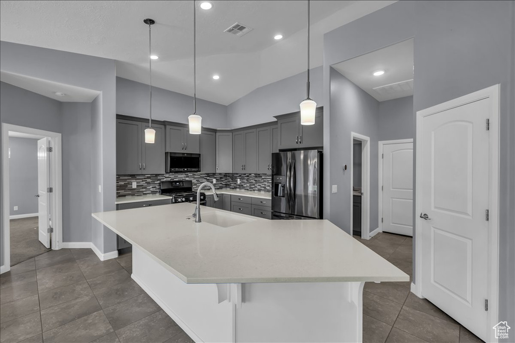 Photo 7 for MLS #2118426 at 3237 S Tiger Maple Cir