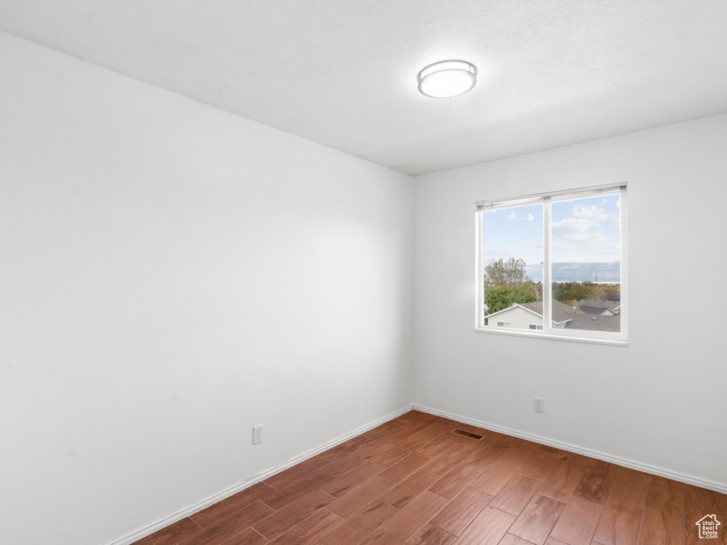 6401 S HIGH BLUFF DR West Valley City, UT 84118