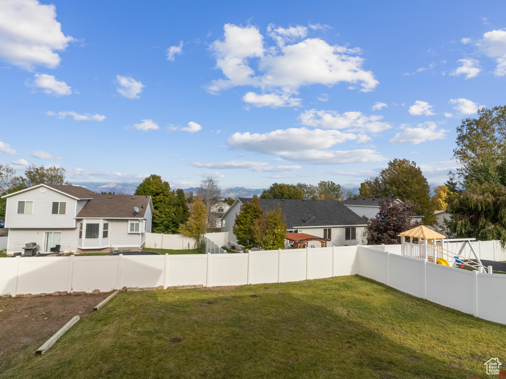 6401 S HIGH BLUFF DR West Valley City, UT 84118