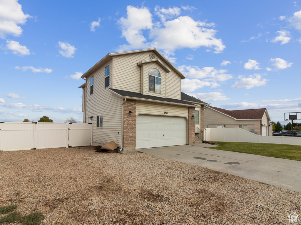 6401 S HIGH BLUFF DR West Valley City, UT 84118