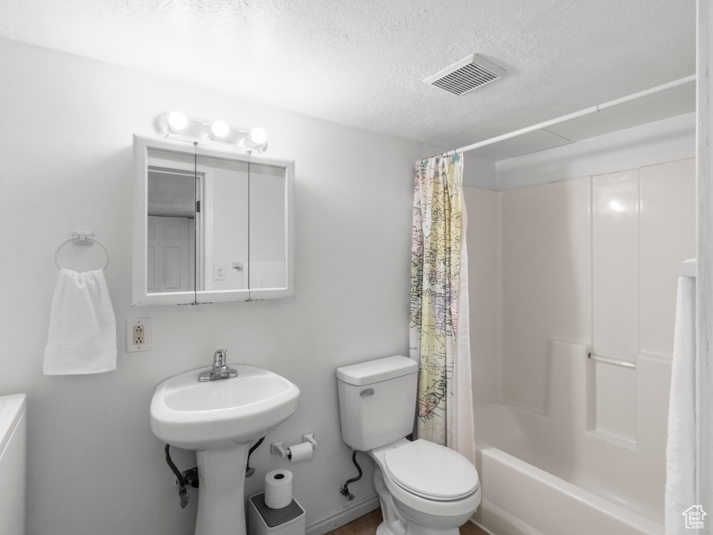 6401 S HIGH BLUFF DR West Valley City, UT 84118