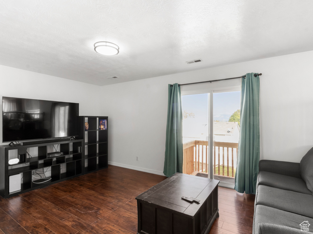 6401 S HIGH BLUFF DR West Valley City, UT 84118