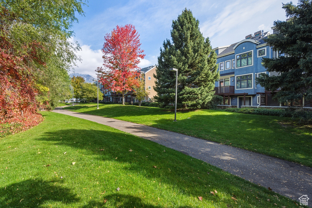 Photo 40 for MLS #2118445 at 131 W Village Ln
