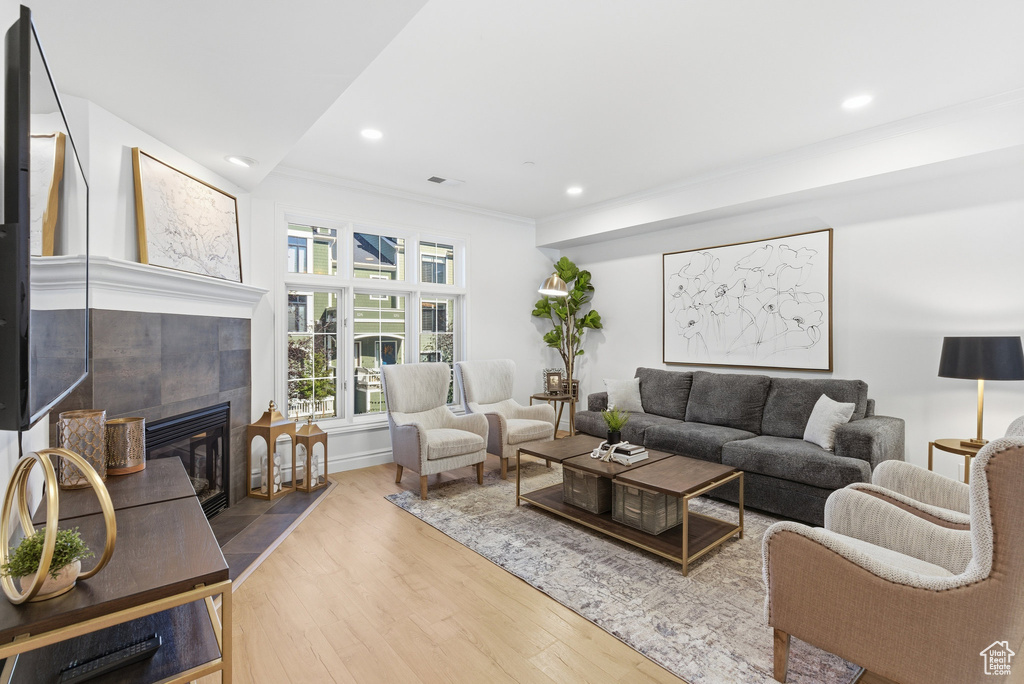 Photo 4 for MLS #2118445 at 131 W Village Ln
