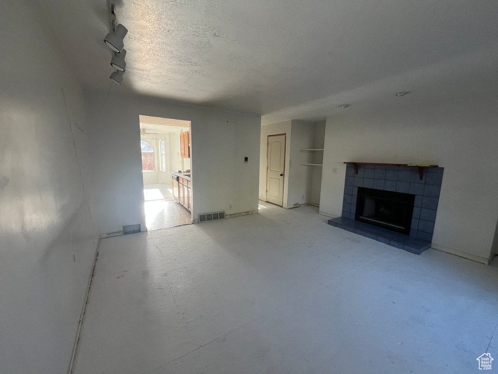 Photo 4 for MLS #2118447 at 7709 S Sunbird Way