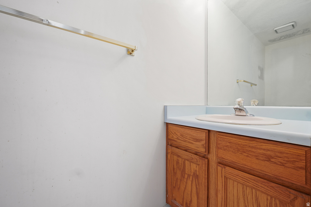 7709 S SUNBIRD WAY Midvale, UT 84047