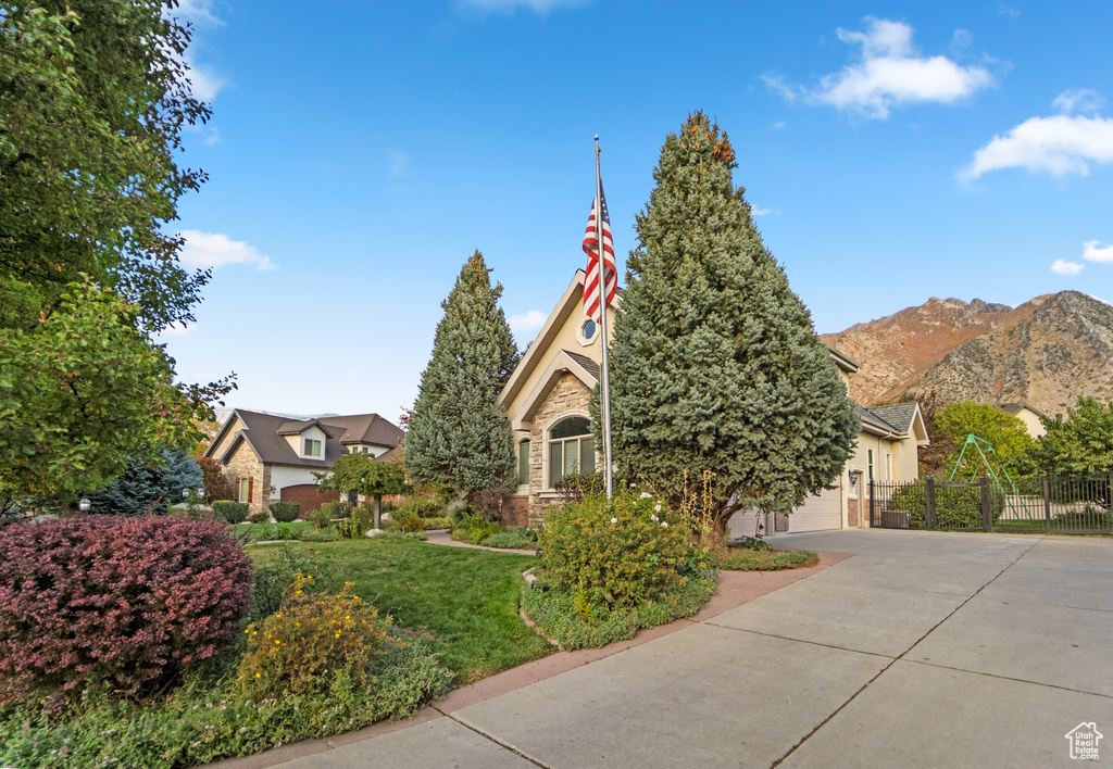 Photo 3 for MLS #2118458 at 909 S Ridge Ln