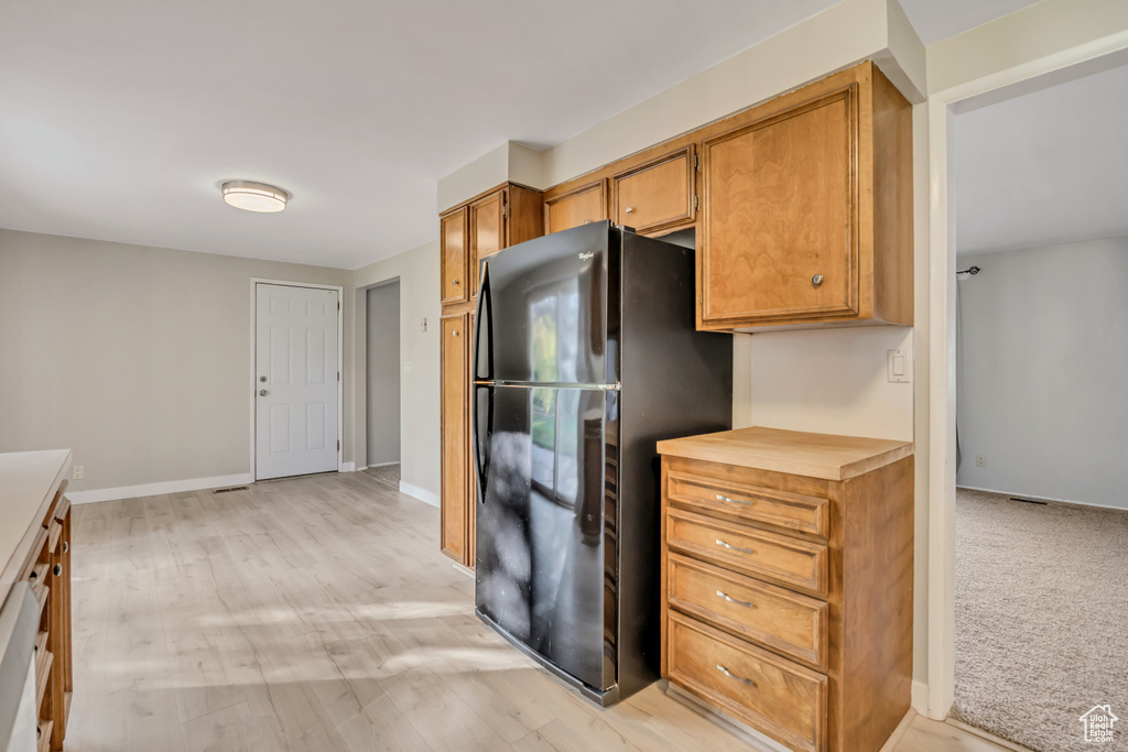 Photo 9 for MLS #2118473 at 1261 E Sandra Cir