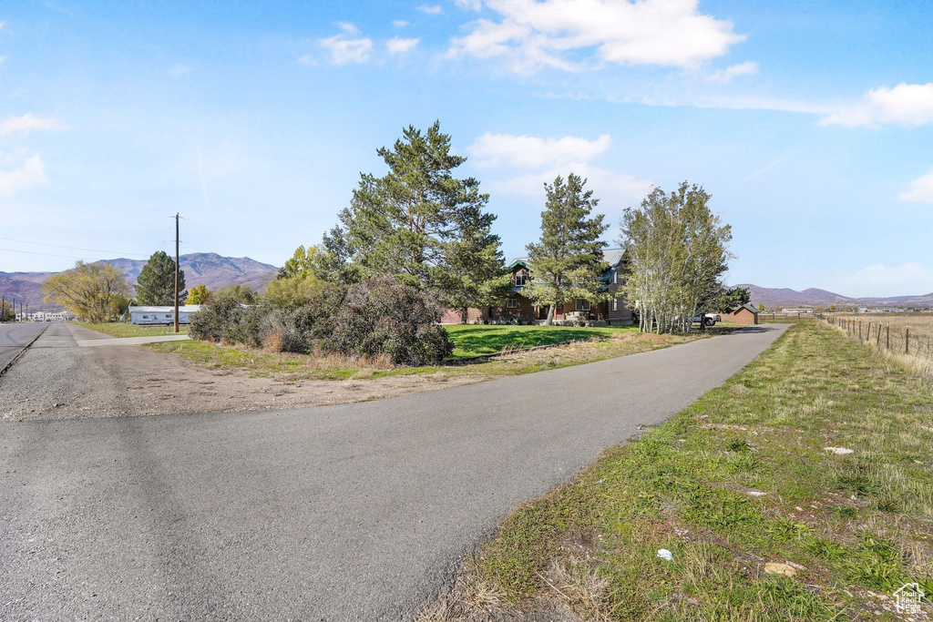 Photo 3 for MLS #2118476 at 1760 W 3000 South