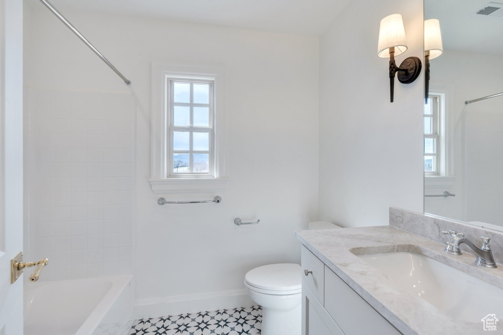 Photo 20 for MLS #2118479 at 5642 W Hawthorn Ln #11