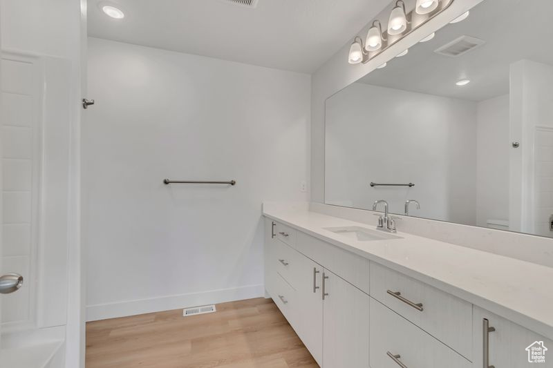 Photo 8 for MLS #2118498 at 59 E 775 South #21