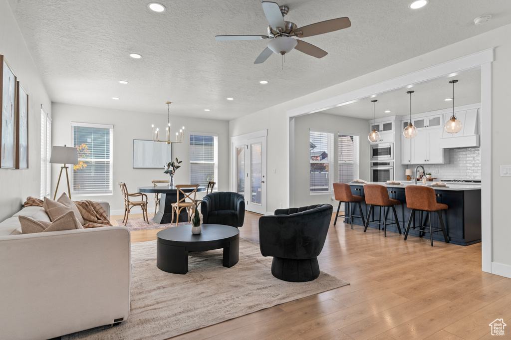 6336 W MEADOW GRASS DR South Jordan, UT 84009