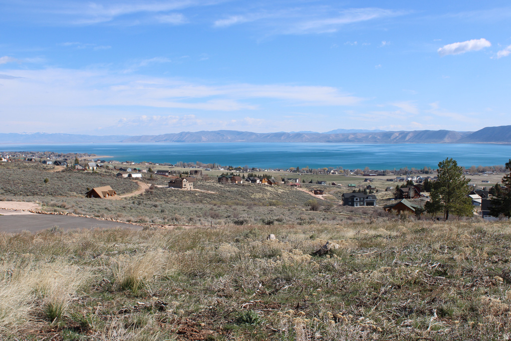 564 W ELDERBERRY CIR Garden City, UT 84028