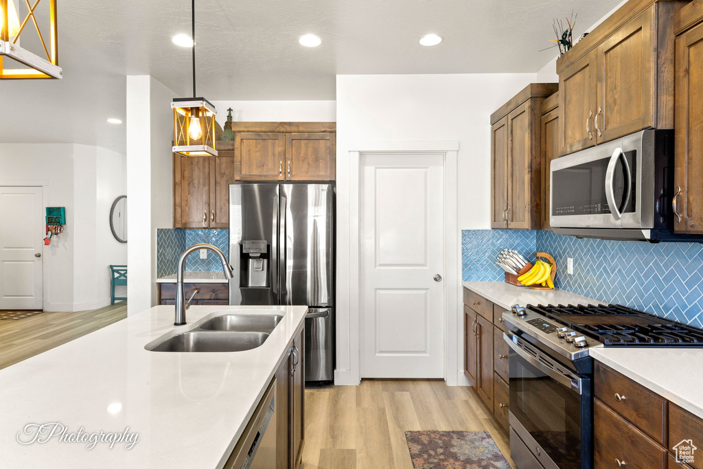 Photo 9 for MLS #2118531 at 3313 E Maple Mountain Dr