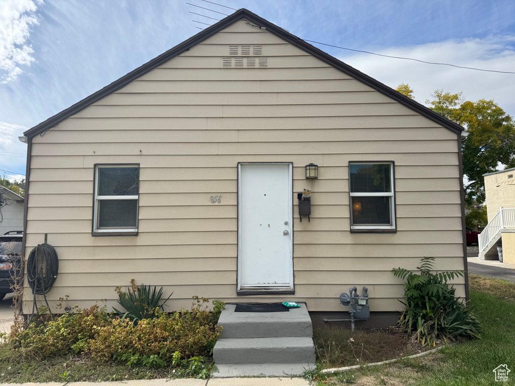 Photo 14 for MLS #2118538 at 850 S Lake St