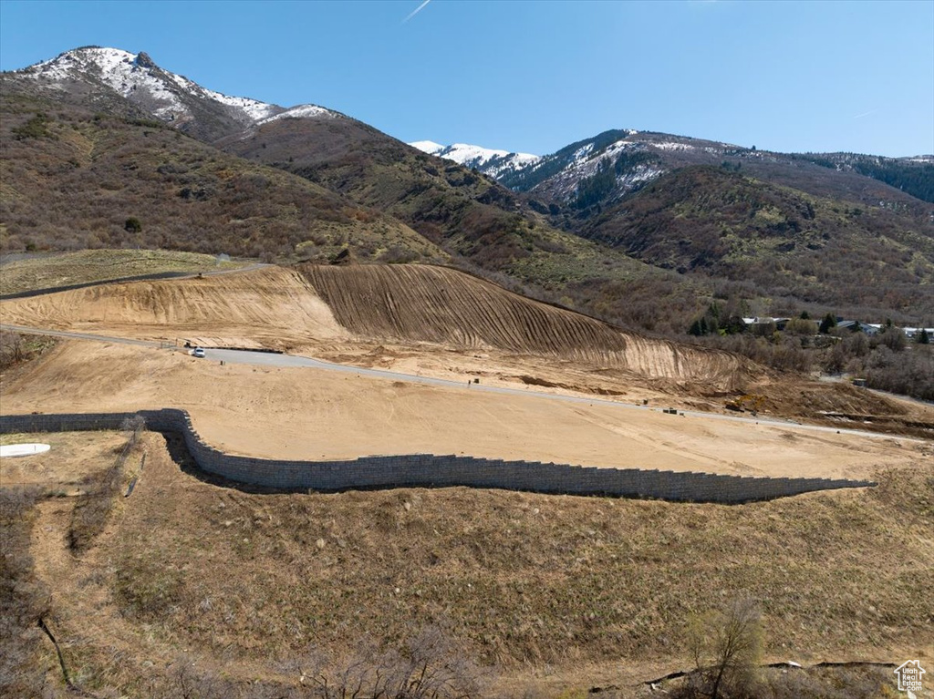 1487 N STONE HOUSE BEND Kaysville, UT 84037