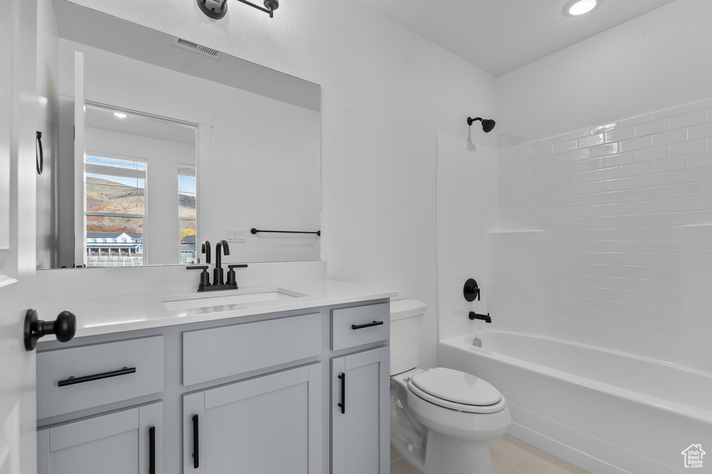 Photo 13 for MLS #2118552 at 1443 Electric Ave