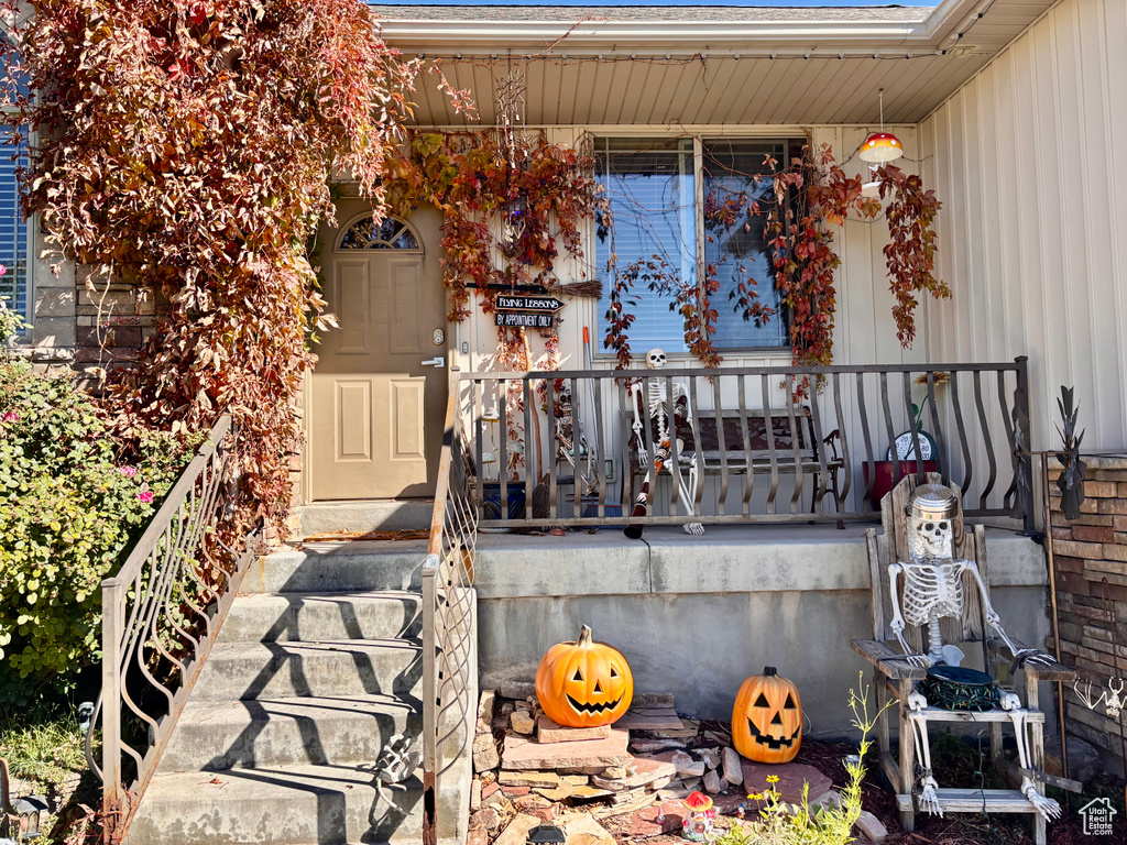 743 S 560 W Lehi, UT 84043