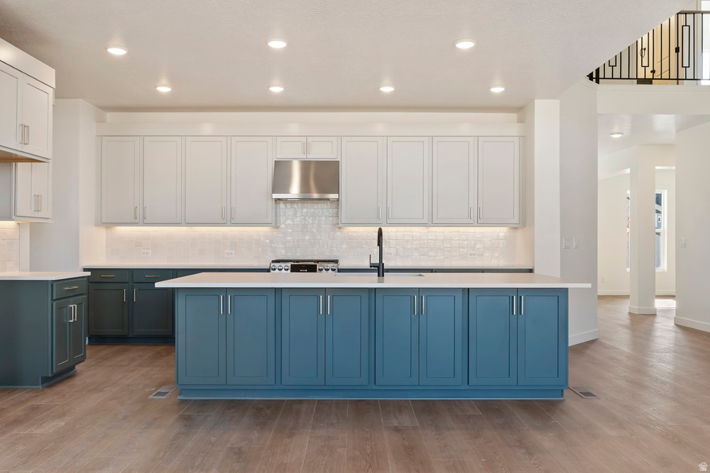 1251 E LARKSPUR WAY Layton, UT 84040