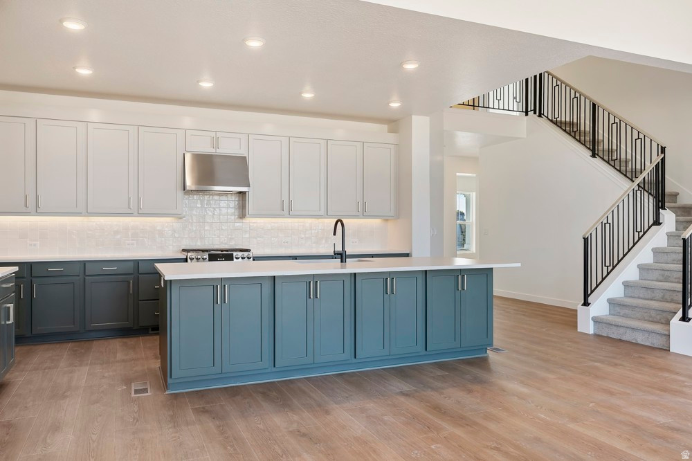 1251 E LARKSPUR WAY Layton, UT 84040