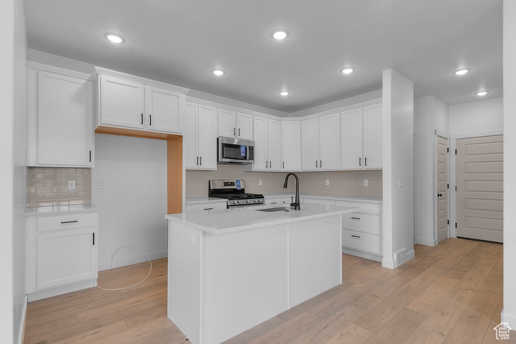 Photo 6 for MLS #2118568 at 1429 Electric Ave