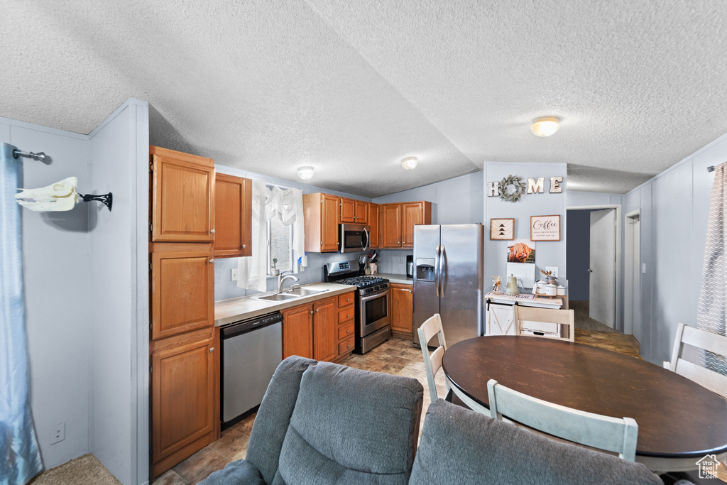 Photo 3 for MLS #2118572 at 1450 N Washington Blvd #131