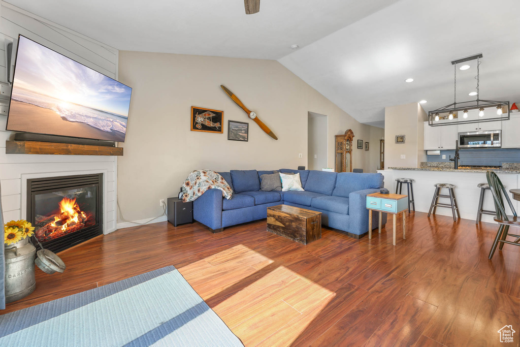 Photo 10 for MLS #2118575 at 856 Rodeo Dr