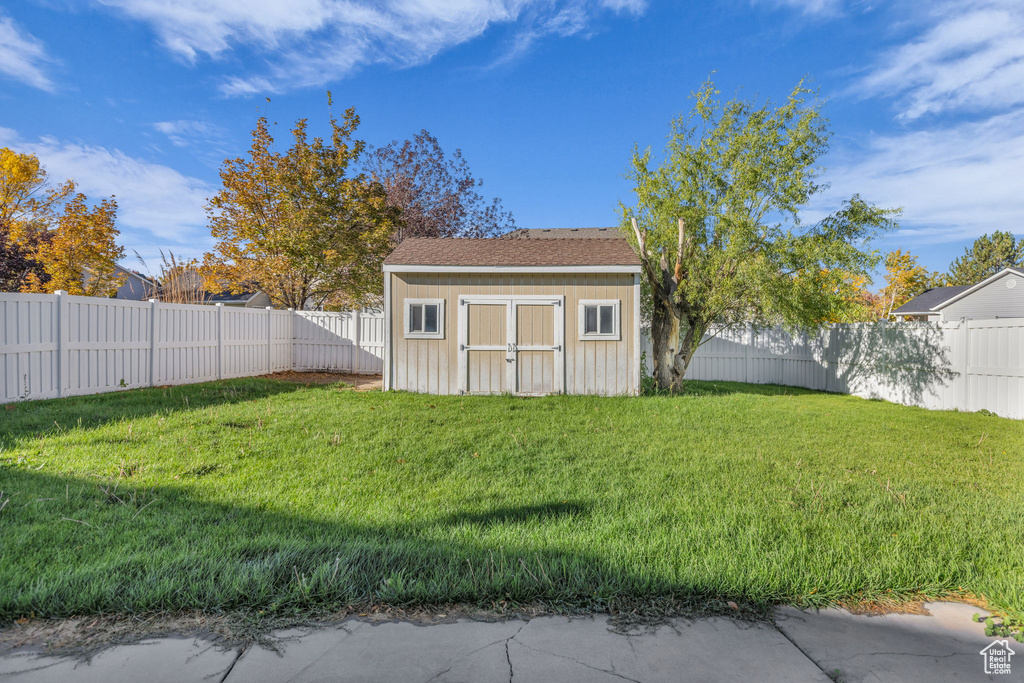 Photo 28 for MLS #2118578 at 1581 N Durocher Ln