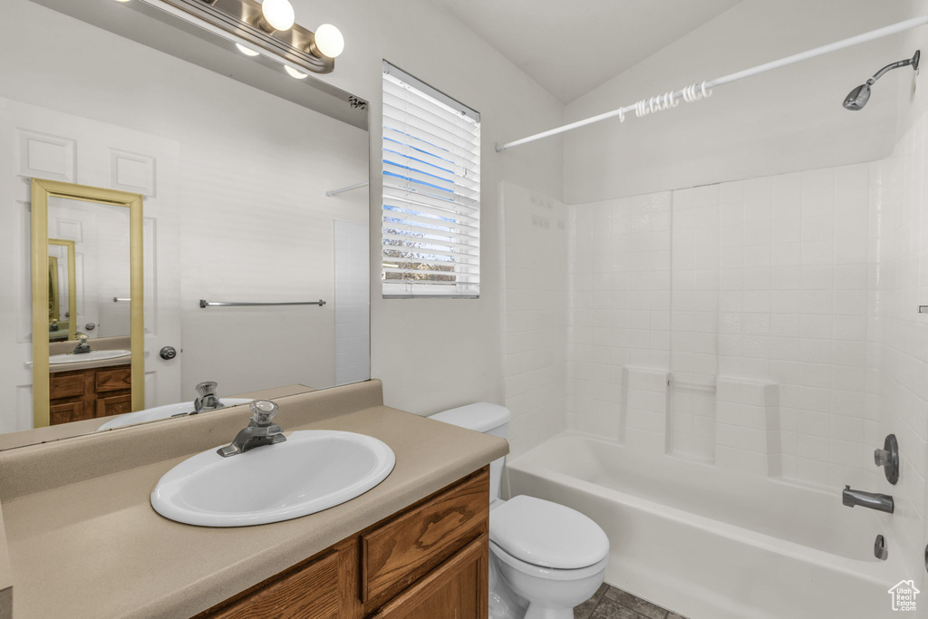 Photo 15 for MLS #2118578 at 1581 N Durocher Ln