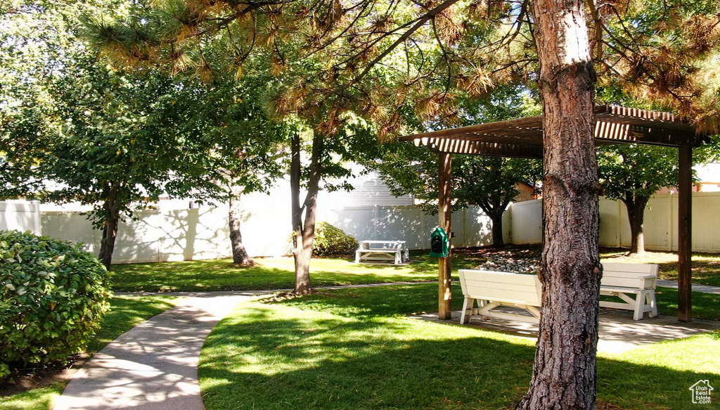 Photo 11 for MLS #2118583 at 7943 S Evergreen Pine Ln