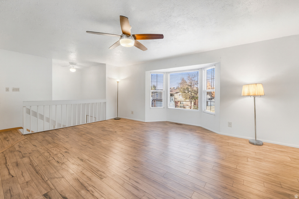 98 E 1420 S Farmington, UT 84025