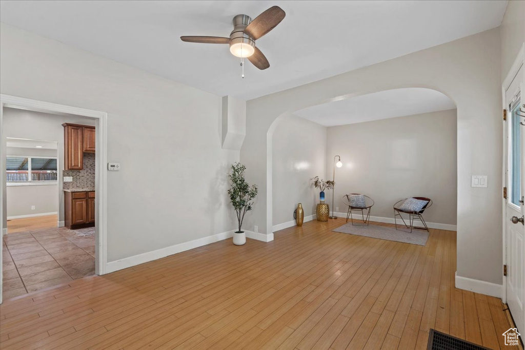 Photo 9 for MLS #2118606 at 611 S 900 West