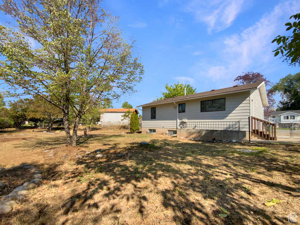 Photo 17 for MLS #2118610 at 1133 Laytona Dr
