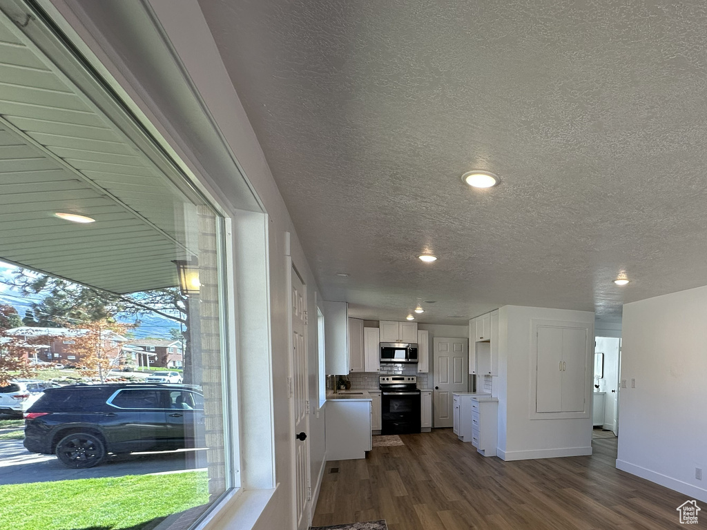 Photo 6 for MLS #2118612 at 131 N Terrace Dr