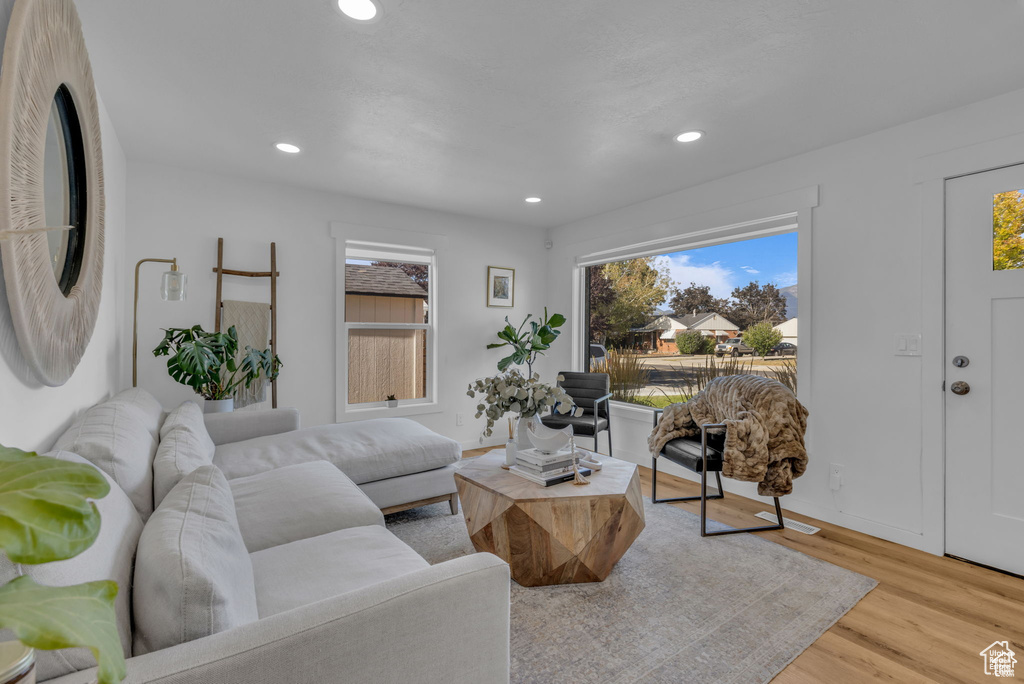 Photo 5 for MLS #2118616 at 5758 E Hillside Dr