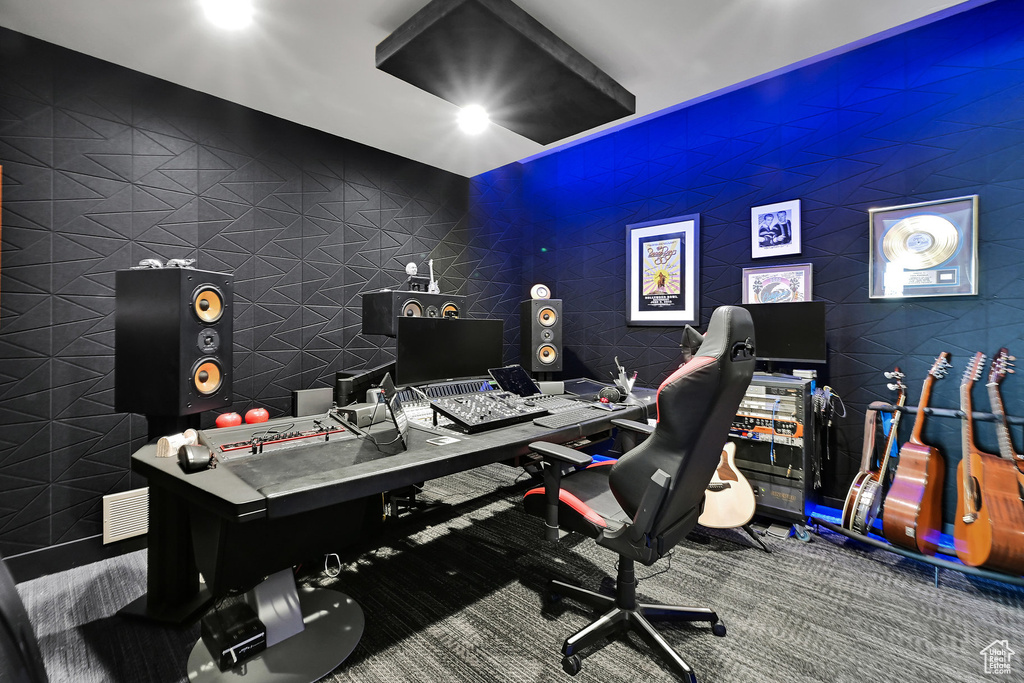 6339 E QUAIL LN Huntsville, UT 84317