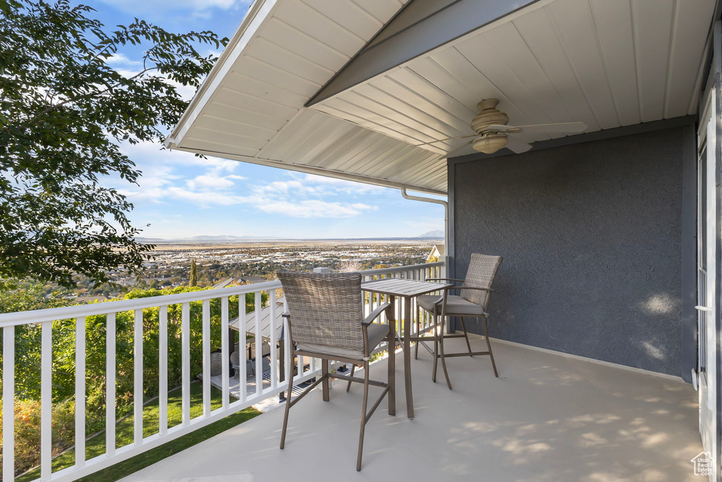 Photo 19 for MLS #2118630 at 683 Hillside Oak Cir