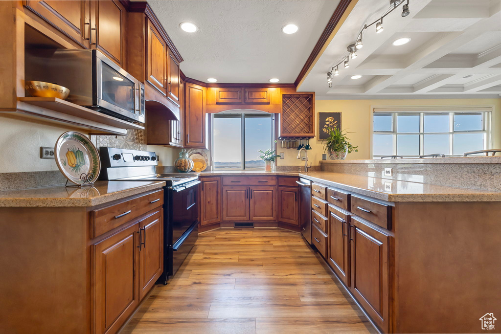 Photo 10 for MLS #2118630 at 683 Hillside Oak Cir