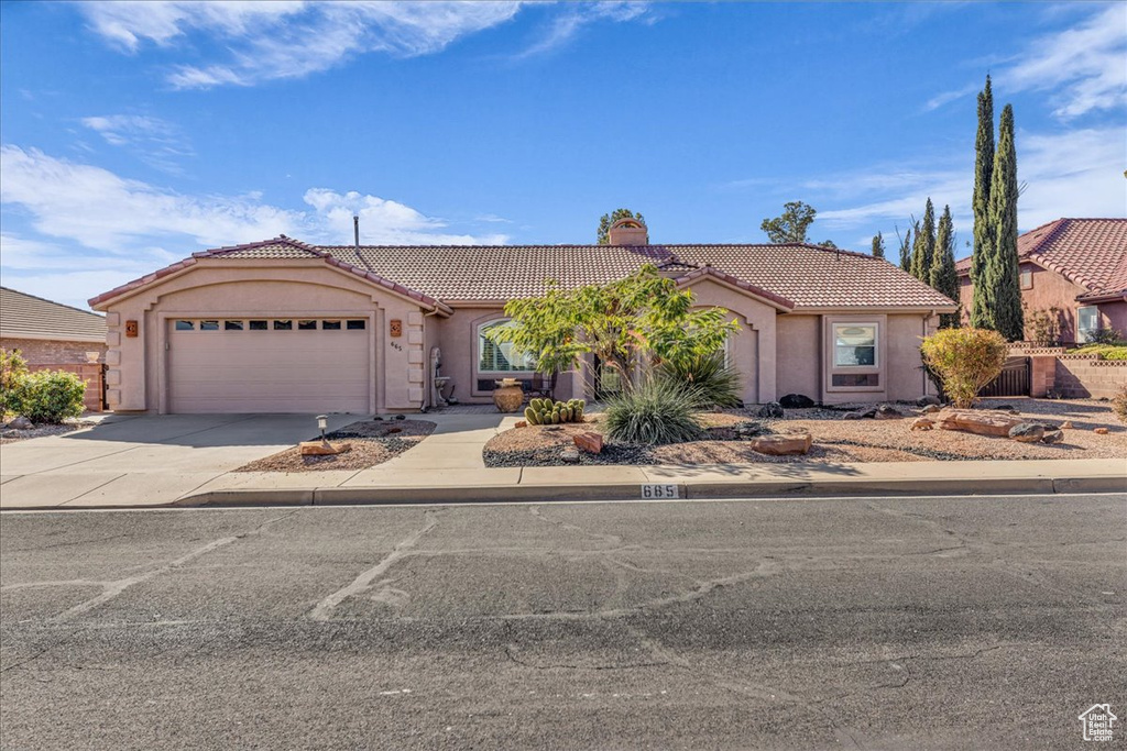 Photo 3 for MLS #2118650 at 665 N Dusk Dr