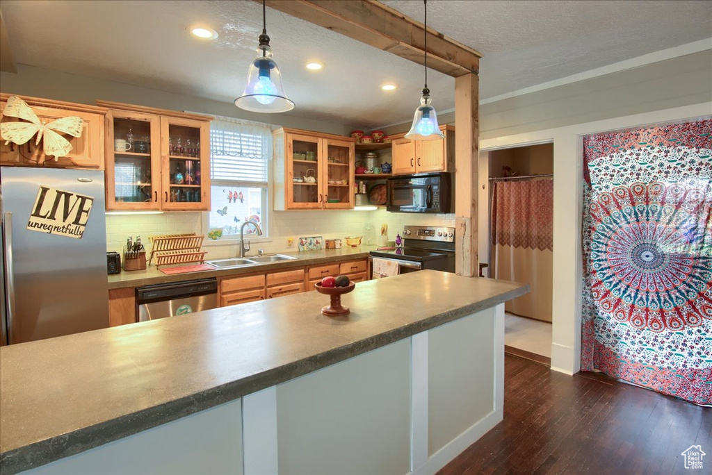 Photo 7 for MLS #2118656 at 3021 Adams Ave