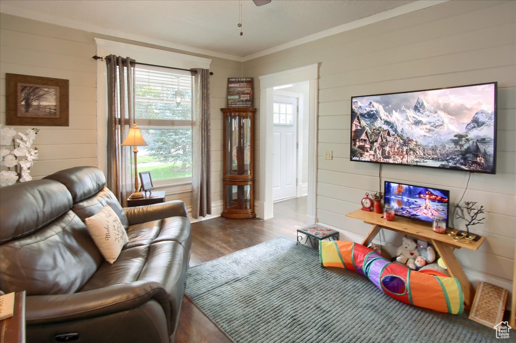 Photo 4 for MLS #2118656 at 3021 Adams Ave
