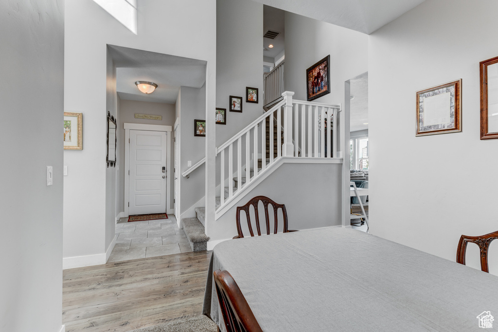 Photo 3 for MLS #2118657 at 774 W Farming Way